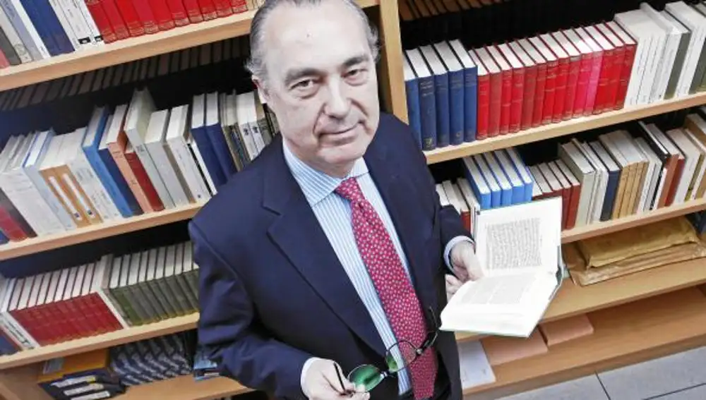 Luis Alberto de Cuenca