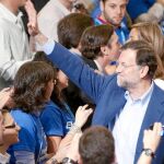 Rajoy, ayer, durante la jornada de clausura de la convención municipal del PP en Toledo