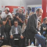 Rubalcaba, ayer, durante un encuentro con militantes del PSC