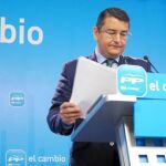El secretario general de los populares andaluces, Antonio Sanz, ayer en Sevilla