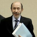 Rubalcaba: «Mi padre no me perdonaría que no defendiera Pérez, mi apellido»