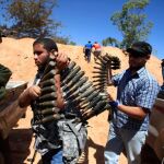 La televisión libia informa del derribo de un helicóptoro de la OTAN