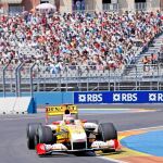 Imagen de un momento de la carrera del Gran Premio de Europa que recorre cada año las calles de la capital valenciana
