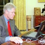 El presidente Clinton solo envió dos correos electrónicos