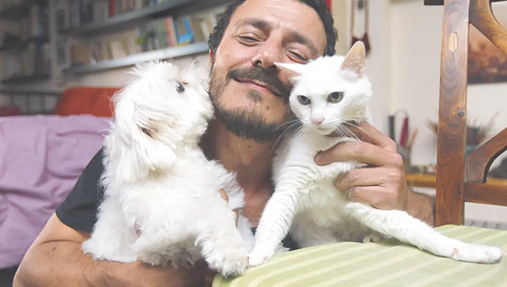 «Luki y Claudia se pasan el día como el perro y el gato»