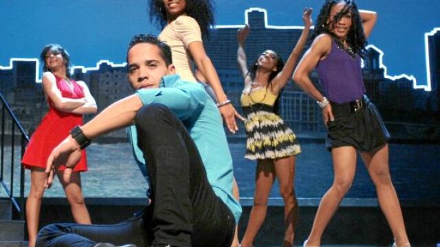 Otros estrenos de teatro: «Bésame mucho»