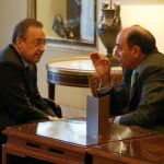 ACS, compañía que preside Florentino Pérez (a la izda.), recurrirá la sentencia. Junto a Pérez, Ignacio Galán, presidente de Iberdrola