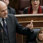 Chaves se defendió una vez más de las acusaciones del PP