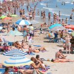 La ACA recuerda que la mayor parte de la basura se recuperó fuera de la zona de las boyas, lejos de la zona de los bañistas