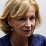 Salgado culpa del paro al exceso de crédito pero «no a los bancos como sujetos individuales»