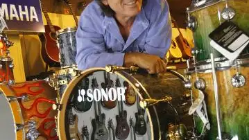 T5 deberá indemnizar con 270.00 € a Pepe Navarro por atribuirle infidelidades