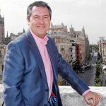 Juan Espadas: «Está por ver si Zoido no es un producto de márketing político»