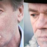 Martin Amis, que sigue fumando, ayer, en Barcelona