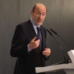 Rubalcaba propone una oficina antifraude fiscal que coordine inspecciones