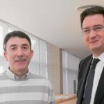 CC OO pide bajar «el céntimo sanitario» para no dañar más a los trabajadores