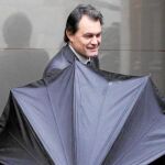 Mas presidió ayer, en un día de lluvia, la reunión semanal de su Gobierno