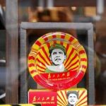 Artículos de Obama con un «look» tipo Mao Zedong se han puesto a la venta en las tiendas de souvenirs de Shangai, en China