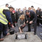 Aguirre puso ayer la primera piedra del centro hospitalario, que cuenta con una inversión de 108 millones