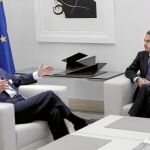 El presidente, durante su encuentro con Carlos Dívar