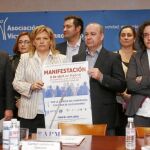 La presidenta de la AVT presentó ayer la manifestación del 9 de abril junto a representantes de diferentes colectivos de víctimas