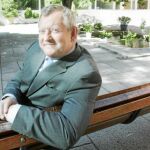 El embajador cree que la novela negra sueca es tan popular en España porque denuncia problemas como la violencia de género o el crimen organizado