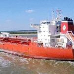 Imagen del «Mattheo I», el petrolero secuestrado con cinco españoles