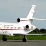 El séquito de los ministros impidió que cupieran los tres en un mismo avión para volar hacia la capital belga