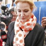 Helle Thorning-Schmidt al acudir a votar ayer en Copenhague