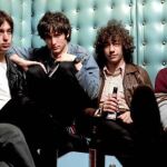 Aunque no han vuelto a volar tan alto como en «Is this it?», The Strokes prometen salvar al rock este año. Ellos solitos