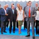 El presidente Juan Vicente Herrera junto a Mariano Rajoy y el resto de los barones del PP, ayer en Madrid