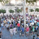Unas 200 personas protestan por la derogación