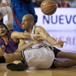 Ricky Rubio y Fisher disputan un balón en el encuentro de hoy
