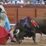 Derechazo de David Mora, ayer en La Glorieta
