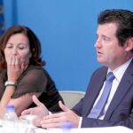 El conseller de Educación, Formación y Empleo, José Císcar, con la secretaria autonómica de Educación, Auxiliadora Hernández