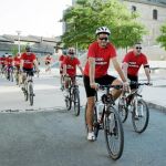 Óscar López y su «equipo» saliendo de la localidad palentina de Villalcázar de Sirga