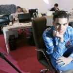 javier martínez (19 años) Propietario de Diversia Entertainment. Ahorró hasta reunir 3.500 euros para crear su empresa de publicidad y marketing.