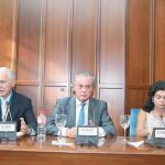 La farmacia busca antídotos frente a la bancarrota