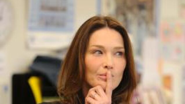 Carla Bruni no hará política Carla Bruni no hará política