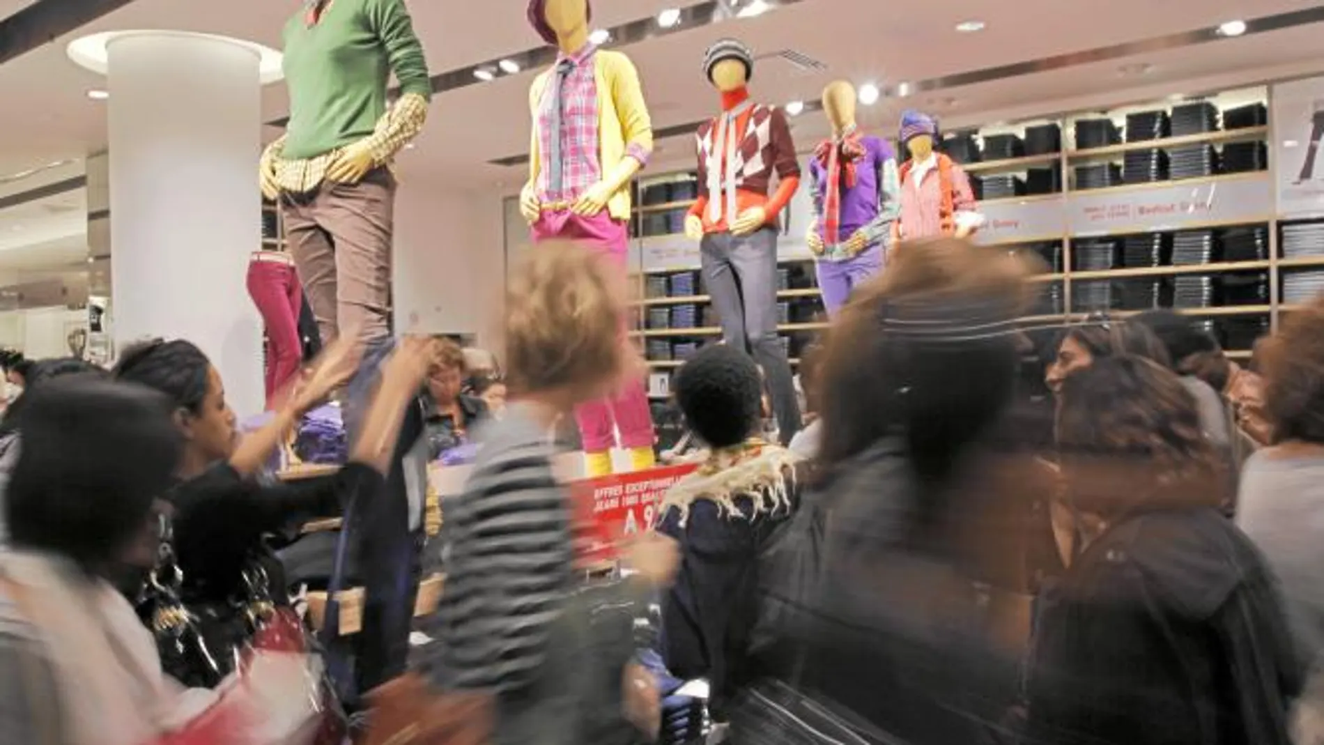 Los grandes almacenes Uniqlo son uno de los grandes incluidos en la «lista negra»