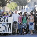 Cibeles, Callao, Preciados, el Paseo del Prado... Los «indignados» camparon ayer con absoluta impunidad por el centro de Madrid