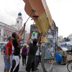 Los acampados se quieren mudar a un «barracón»