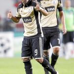 Nolito celebra el tanto que hizo frente al Twente