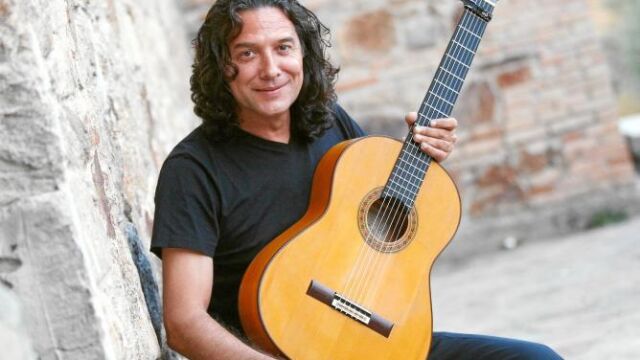 «Paco de Lucía llevaba la guitarra como una antorcha por el mundo entero cuando todos andábamos en pañales»