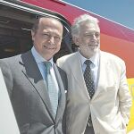Iberia bautiza a un avión de su flota con el nombre «Plácido Domingo»