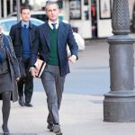 La defensa de Camps demuestra al jurado la exigua actividad de su tarjeta
