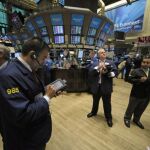 Sin acuerdo sobre la deuda a la vista, Wall Street acumula cinco días en rojo