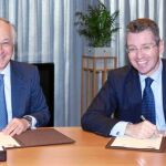 J. Mª Nin, director general de La Caixa y F. Salazar, vicepresidente del Icex