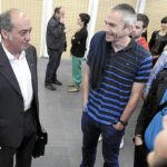 Martín Garitano junto a Rufi Etxeberría y Joseba Permach, ayer, en las Juntas de Guipúzcoa