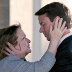 John Edwards y su esposa Elizabeth, ya fallecida, en una fotografía de 2007
