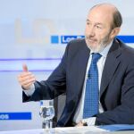 El líder socialista está presente en numerosos espacios de la cadena pública